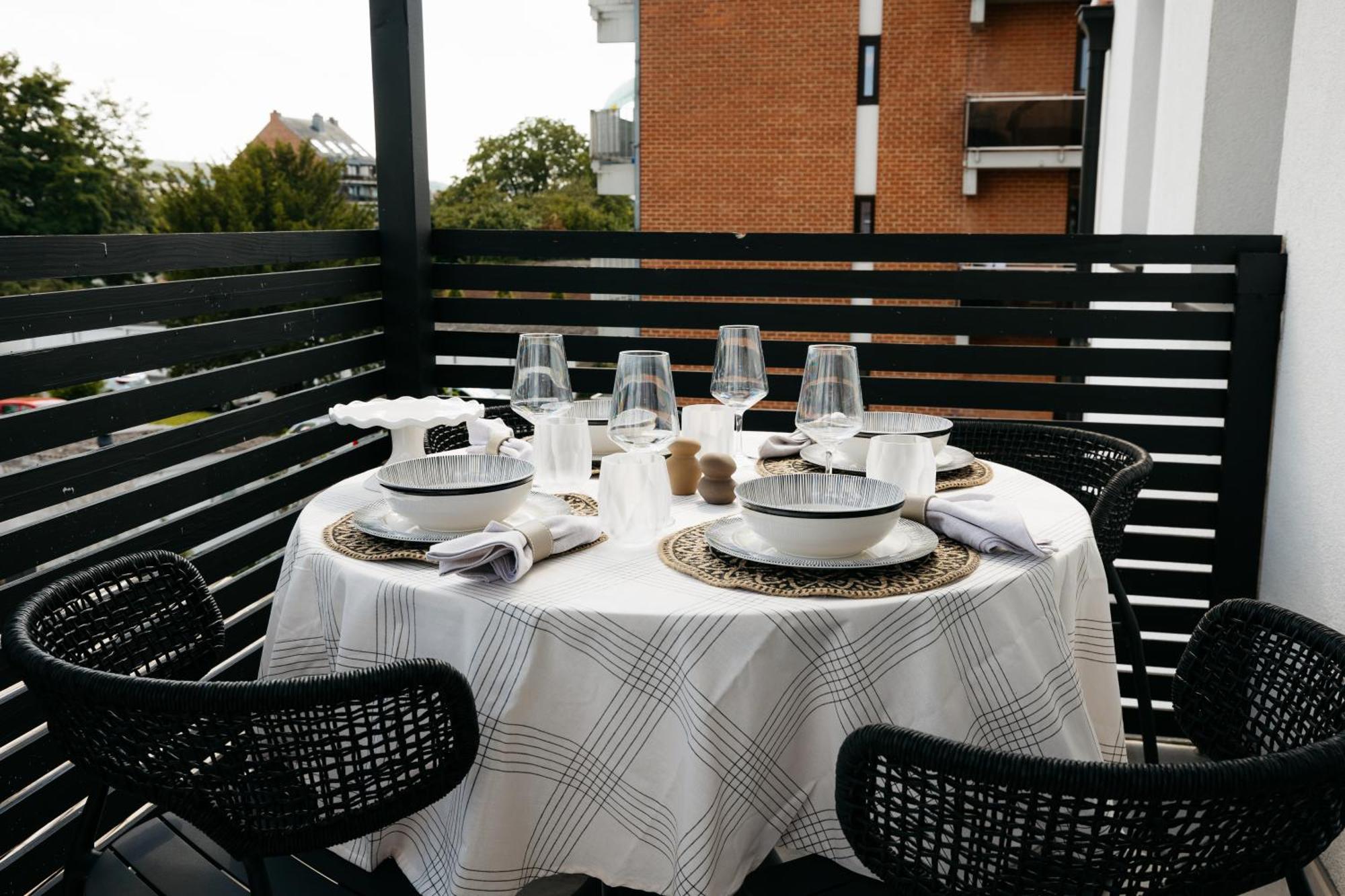 The Edgewater Suites - Skyline Namur  Exterior foto