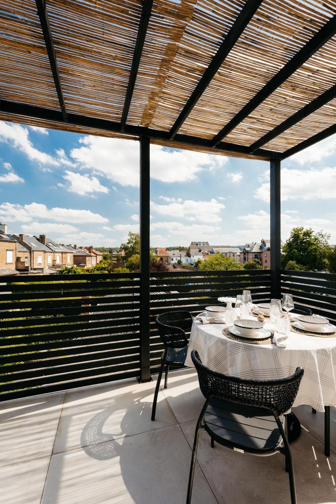 The Edgewater Suites - Skyline Namur  Exterior foto