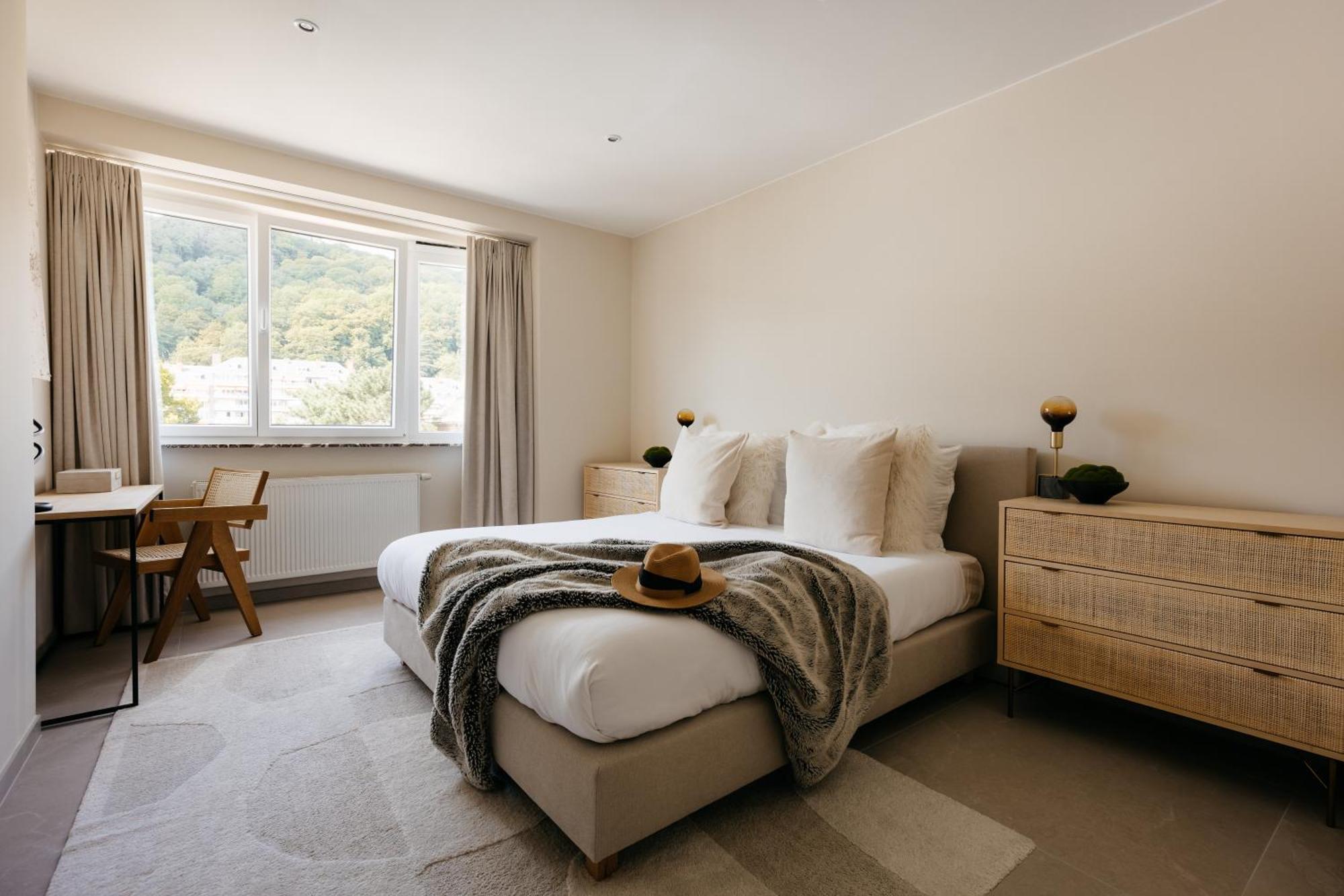 The Edgewater Suites - Skyline Namur  Exterior foto